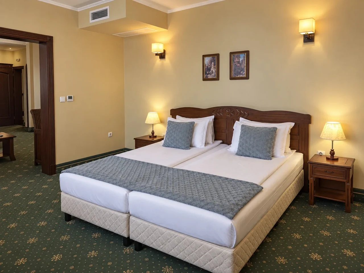 APARTMENT MIT BALKON im Hotel RETRO, Haskovo